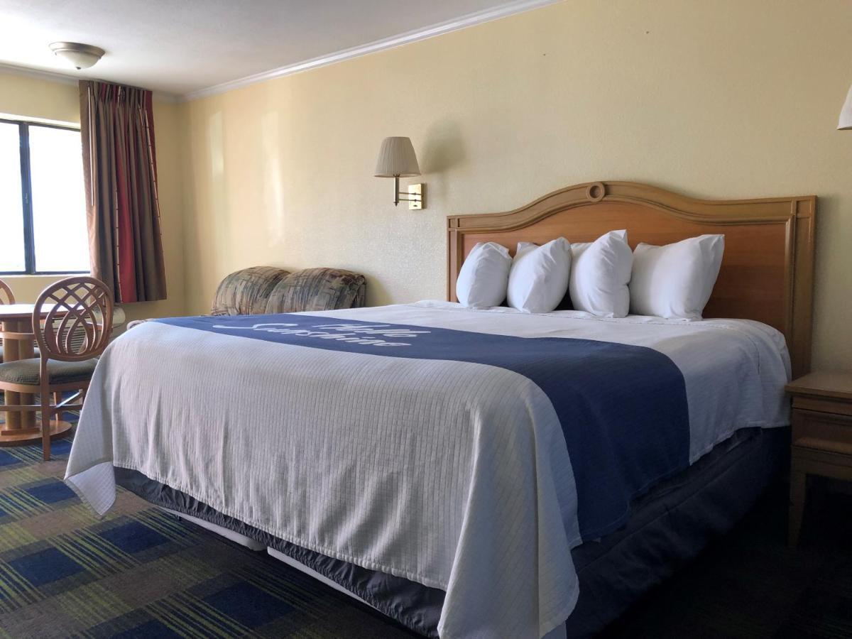 Days Inn By Wyndham Alamogordo White Sands Екстер'єр фото